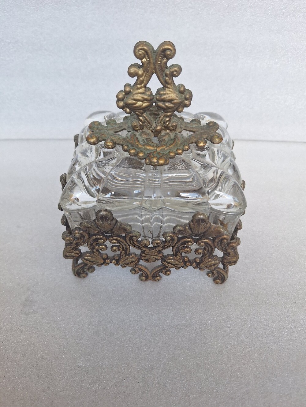 Vintage Hollywood Regency Gold Ormolu Glass Soap Dish Vanity Casket 1950s